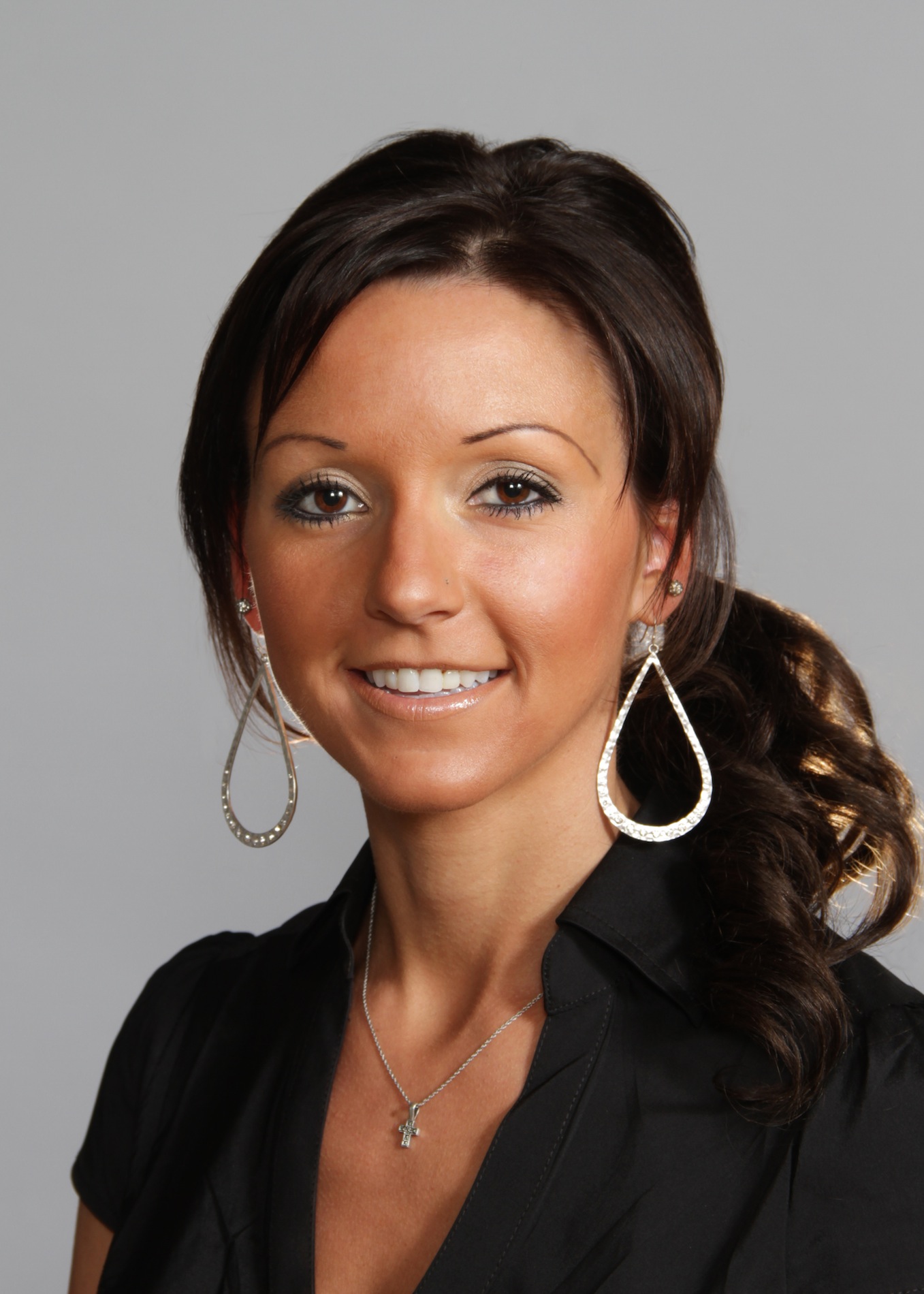 Real Estate Experts Vanessa Nunez and Bridget Shoemaker Hit Amazon Best